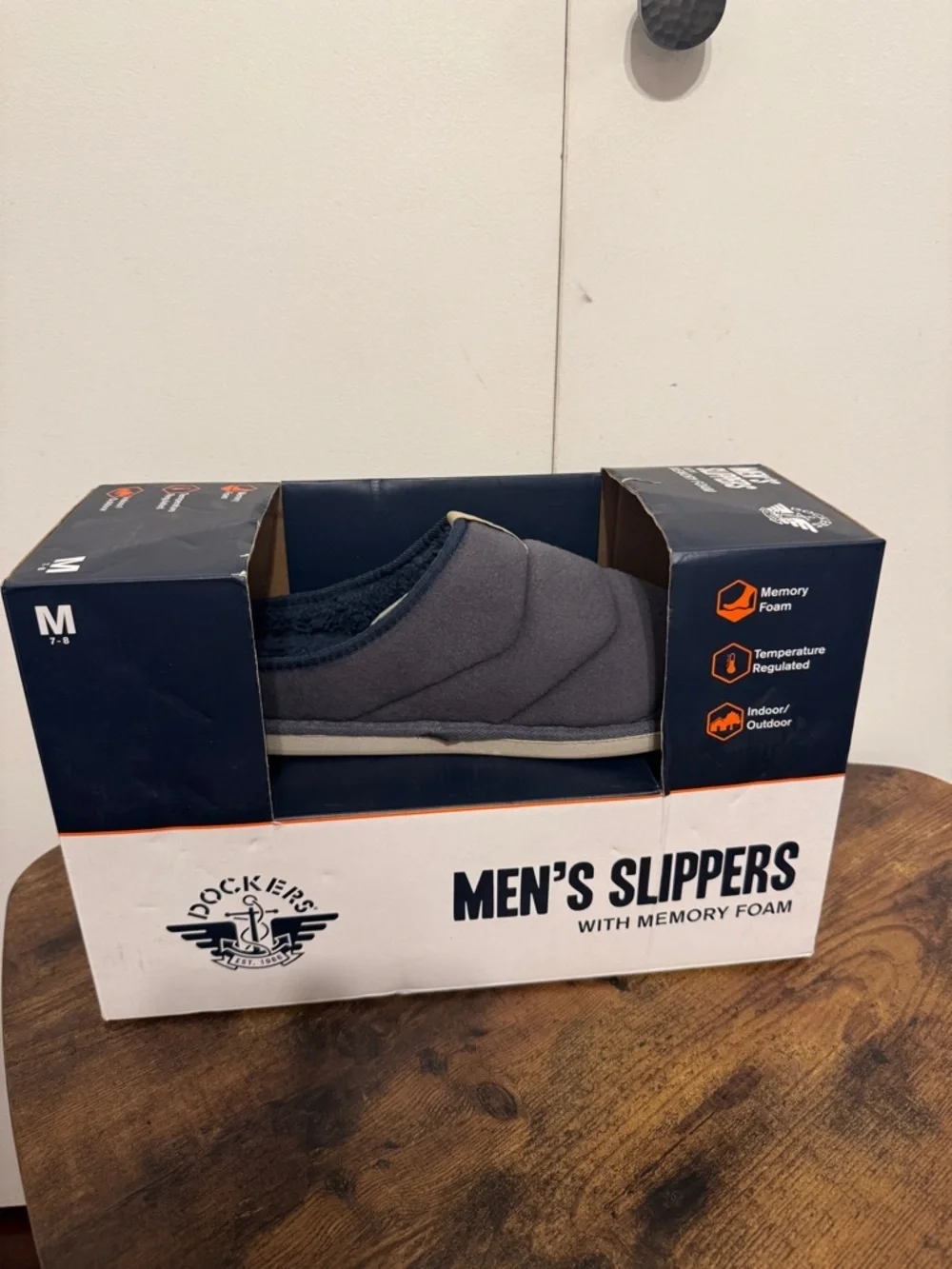 Dockers men’s slippers